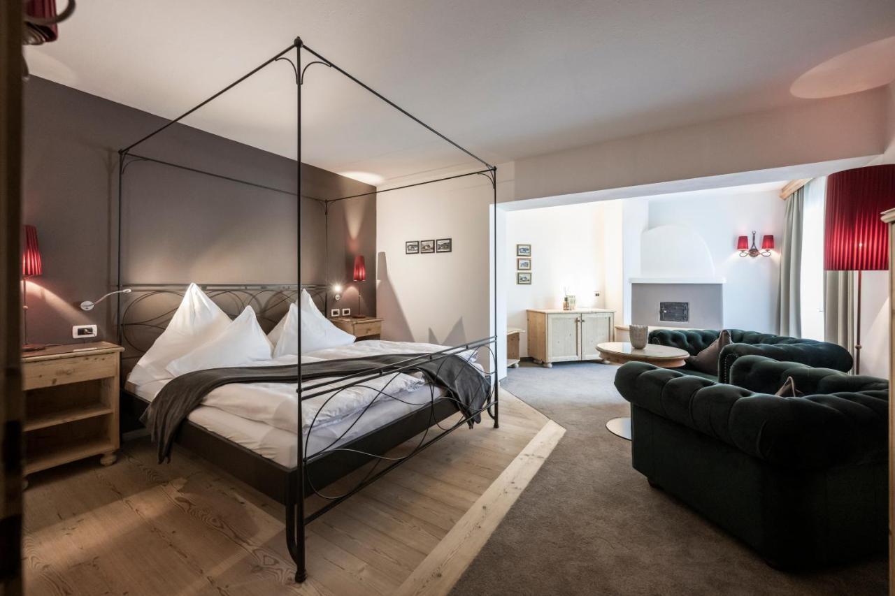 Hotel Acadia - Adults Mountain Home Selva di Val Gardena Dış mekan fotoğraf